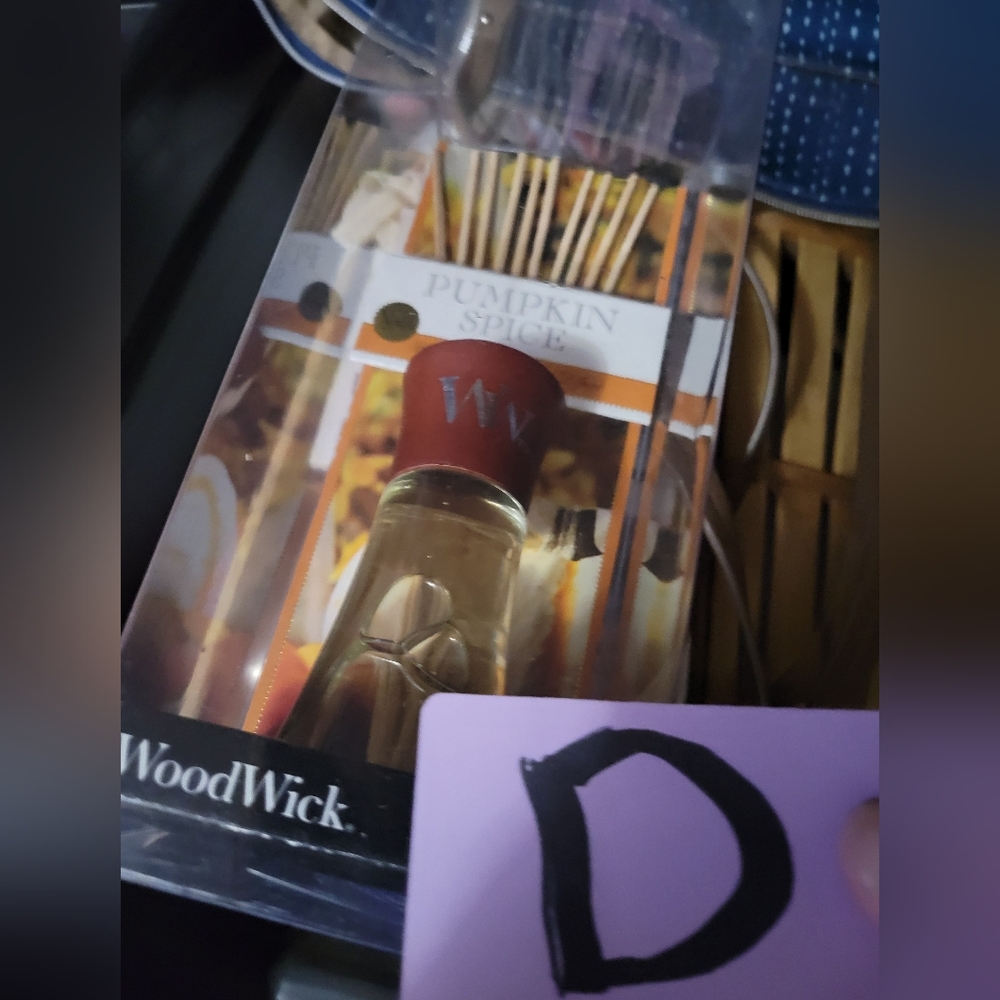 Wood Wic pumpkin spice Reed diffuser fragrance - Picture 9 of 9